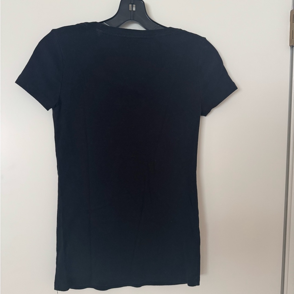 Gap cotton black, scoop neck tshirt, worn once, size XS - Picture 3 of 5